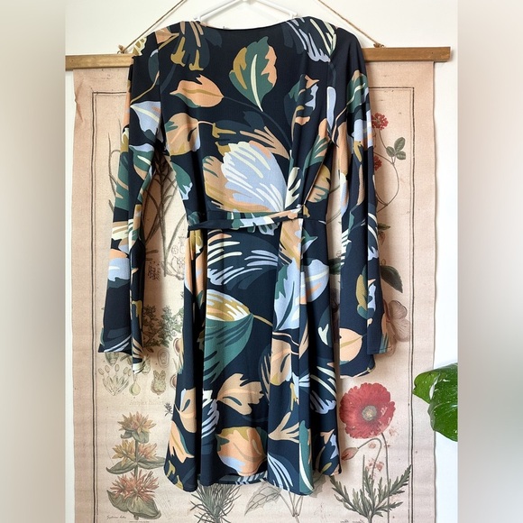 Amanda Uprichard Botanical Floral Tropical Wrap Bell Sleeve Dress Navy Multi S - Picture 4 of 11